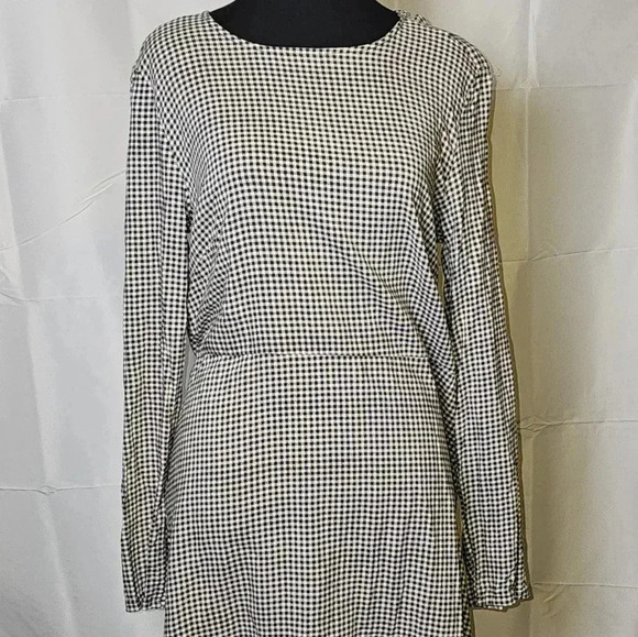 H & M‎ black and white checkered dress - Picture 1 of 10